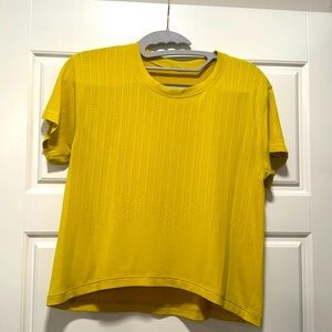 Lululemon short sleeve dri fit crop top. Size 6/8